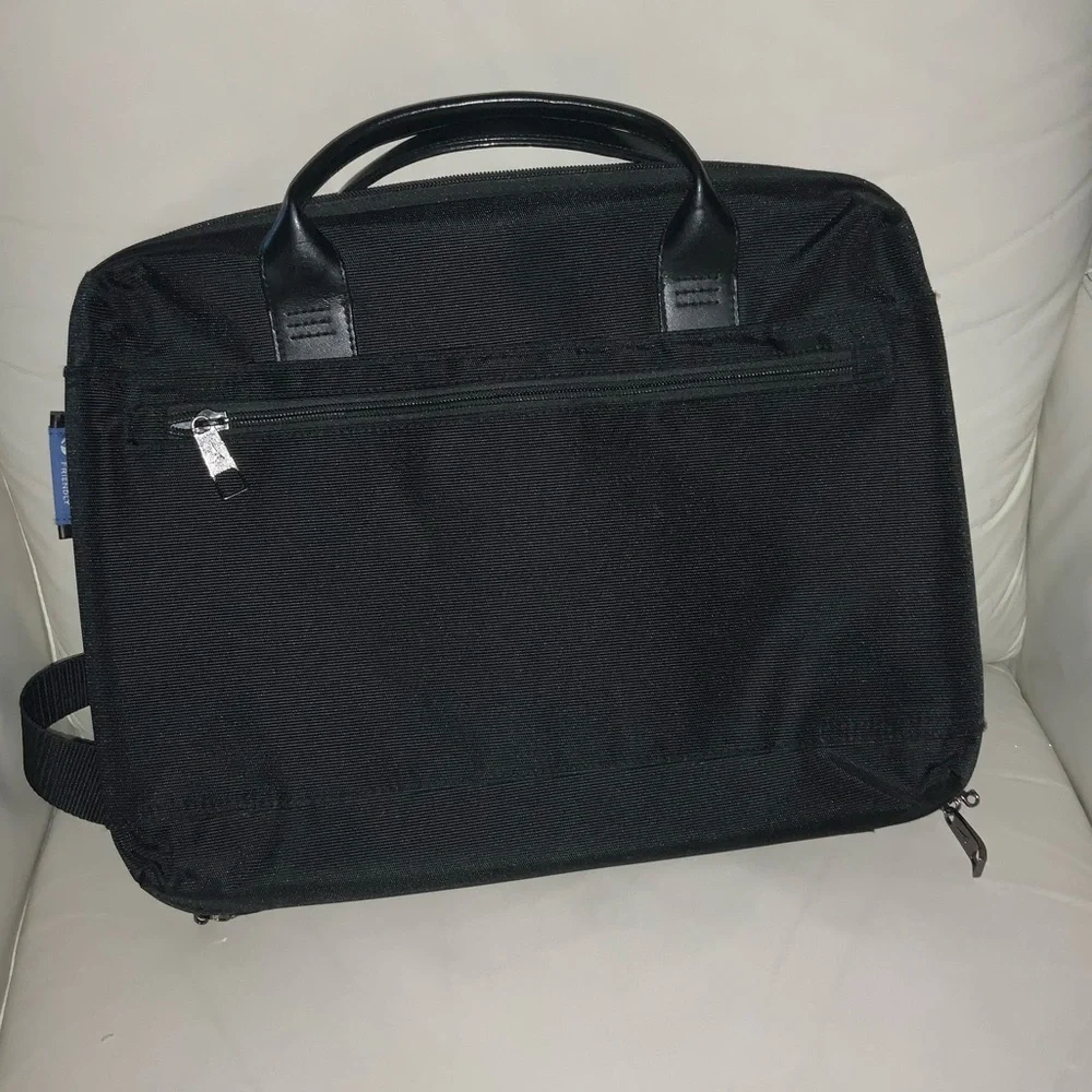 Travelpro check point friendly slim brief-Laptop, tablet. Office & travel. NWT.